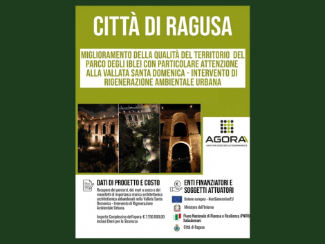 Vista notturna del progetto di rigenerazione ambientale nella Vallata Santa Domenica di Ragusa